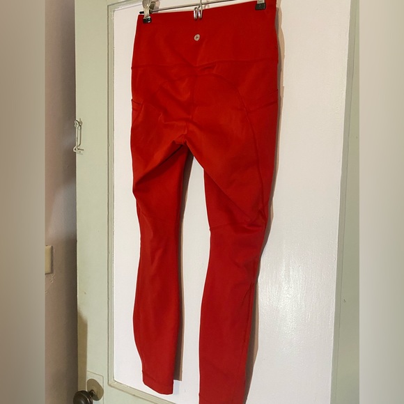90 degree red leggings - Picture 3 of 3